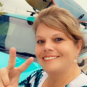 Meet your Posher, Julie